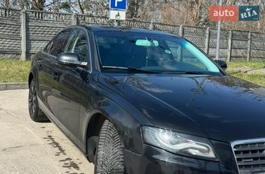 Седан Audi A4 2011 в Львове
