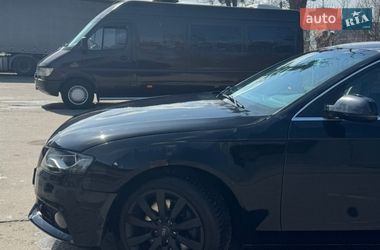 Седан Audi A4 2011 в Львове