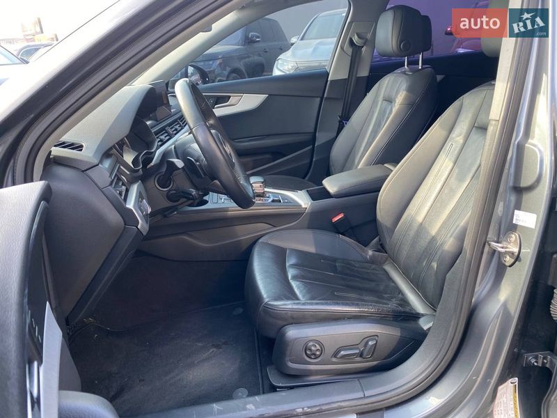 Седан Audi A4 2018 в Львове