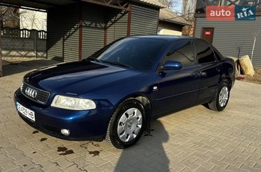 Седан Audi A4 1999 в Чернівцях