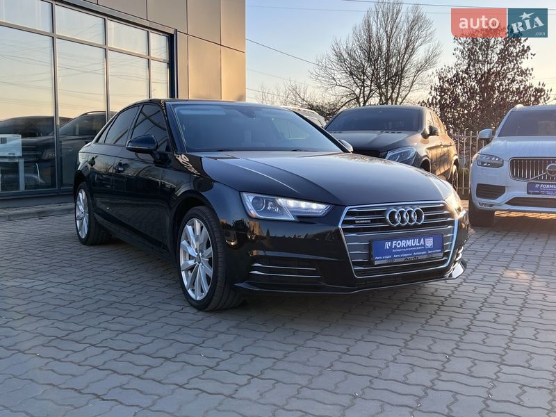 Седан Audi A4 2017 в Нововолынске
