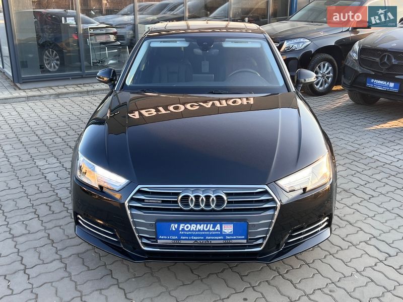 Седан Audi A4 2017 в Нововолынске