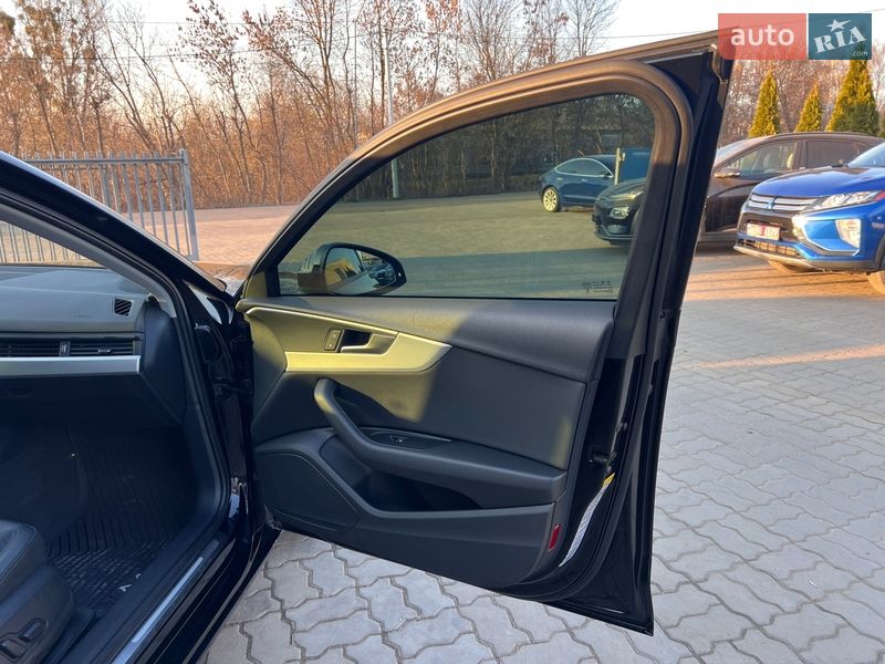 Седан Audi A4 2017 в Нововолынске