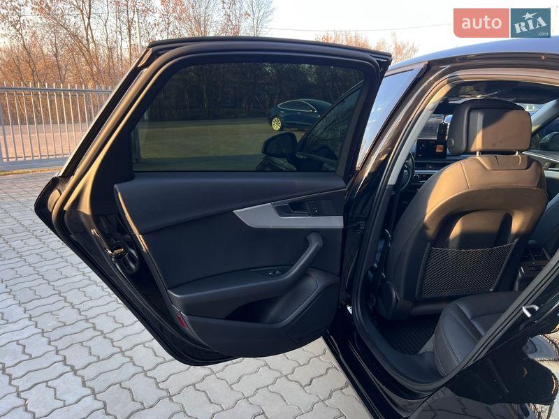 Седан Audi A4 2017 в Нововолынске