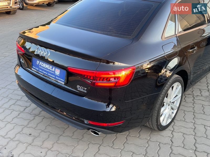 Седан Audi A4 2017 в Нововолынске