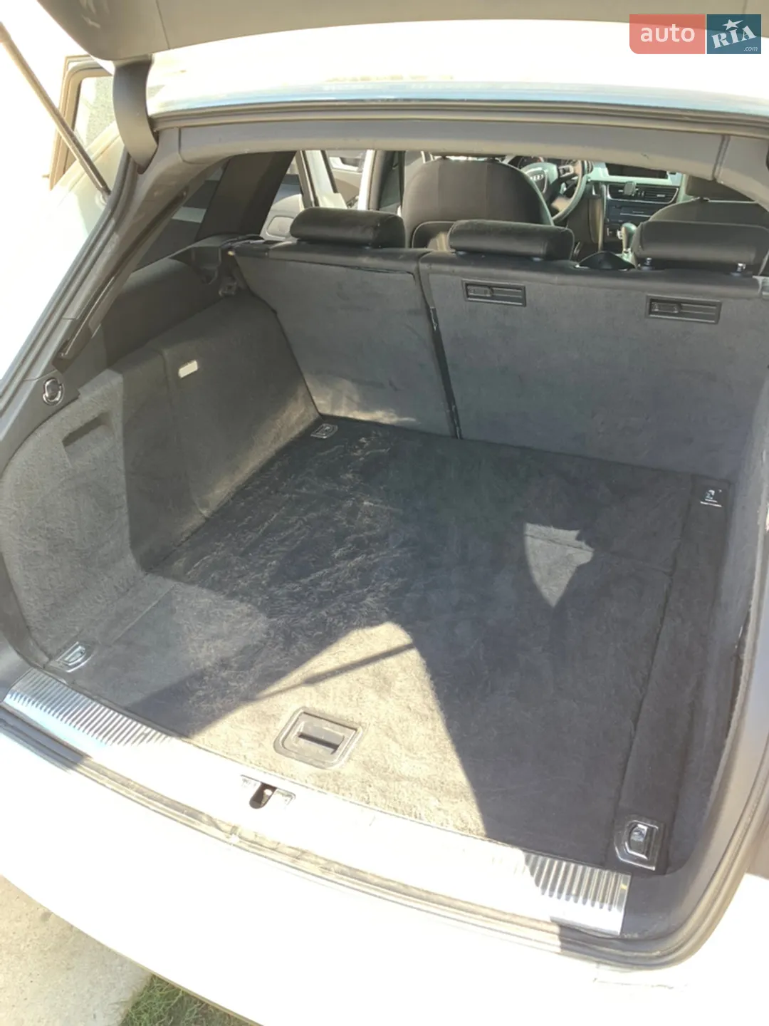 2011 Audi A4 - мініатюра 23