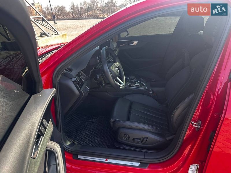 Седан Audi A4 2023 в Харькове