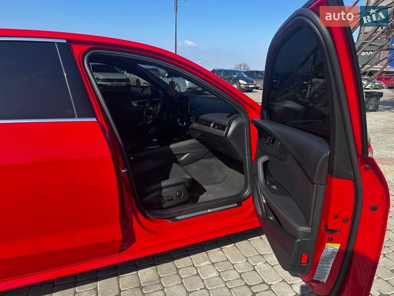 Седан Audi A4 2023 в Харькове