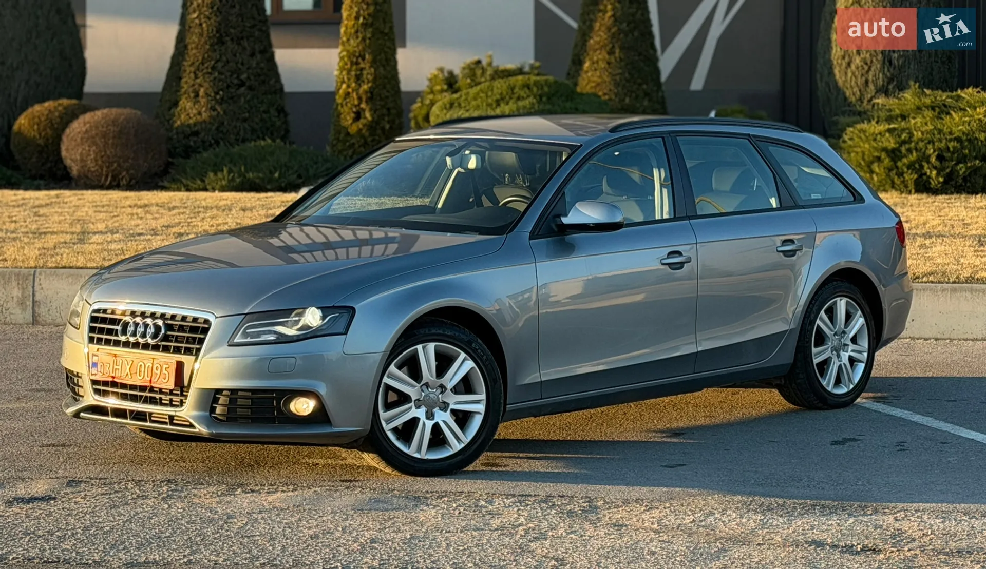 2011 Audi A4 - мініатюра 4