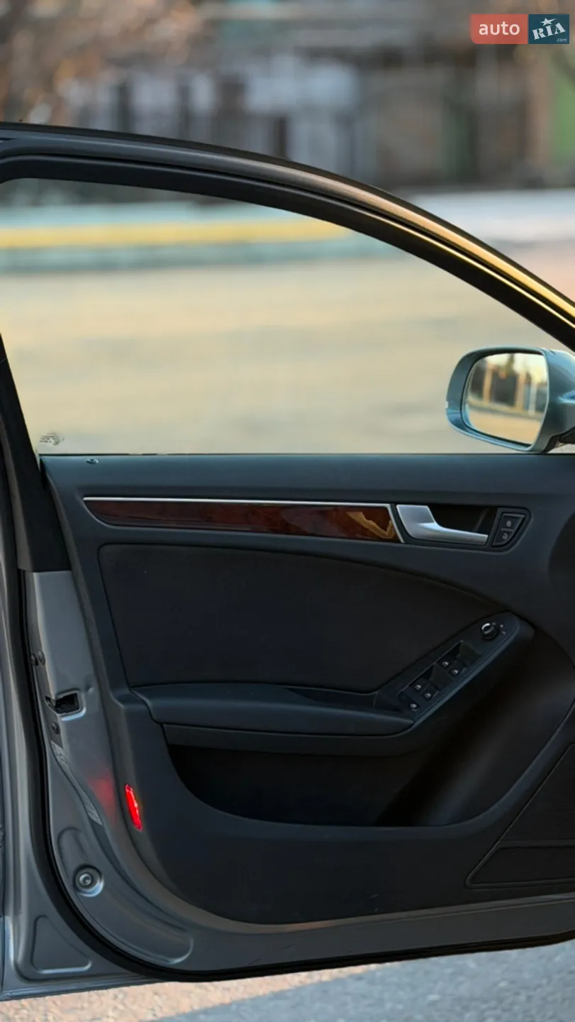 2011 Audi A4 - мініатюра 32