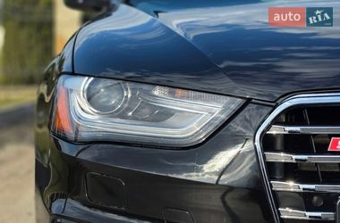 Седан Audi A4 2013 в Львове