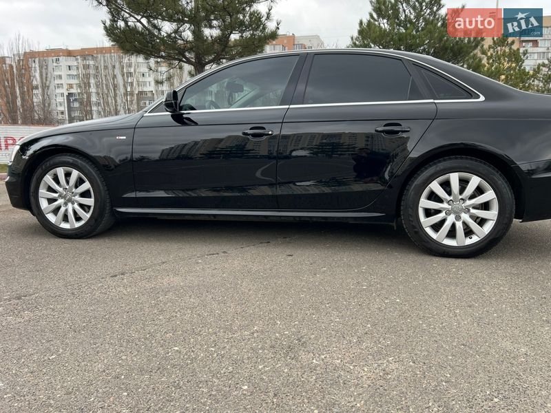 Седан Audi A4 2014 в Николаеве