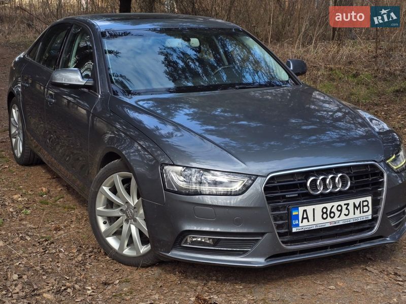 Седан Audi A4 2013 в Києві