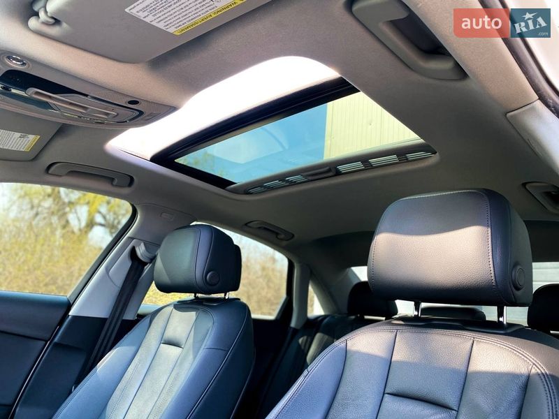 Седан Audi A4 2017 в Ужгороді