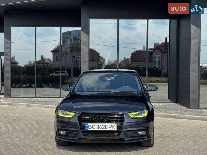 Седан Audi A4 2014 в Шептицькому