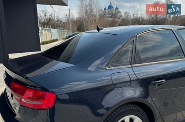 Седан Audi A4 2014 в Шептицькому