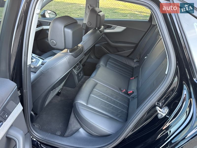 Седан Audi A4 2018 в Києві