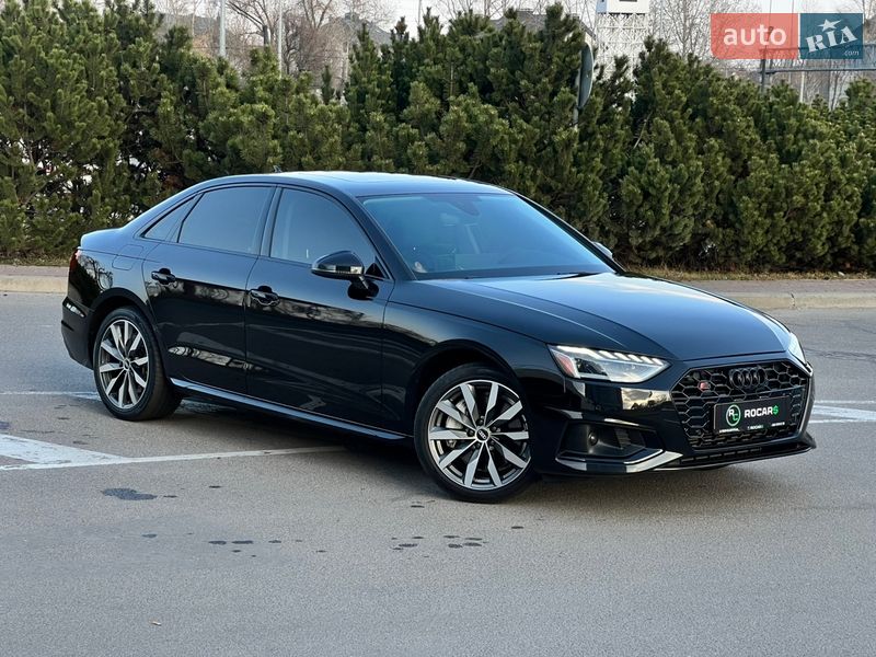Седан Audi A4 2021 в Києві