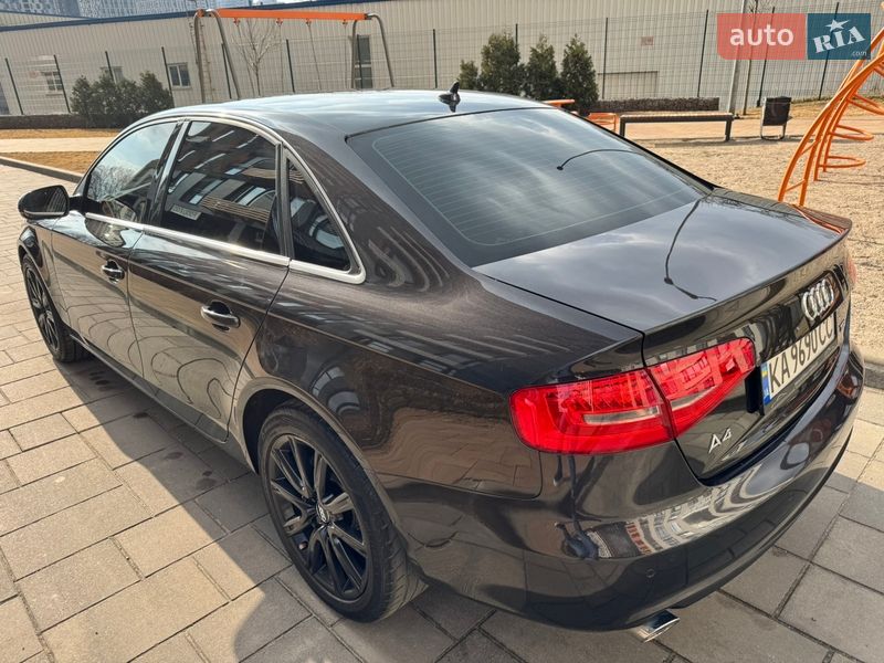 Седан Audi A4 2013 в Києві