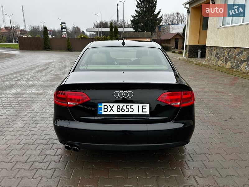 Седан Audi A4 2011 в Дунаївцях