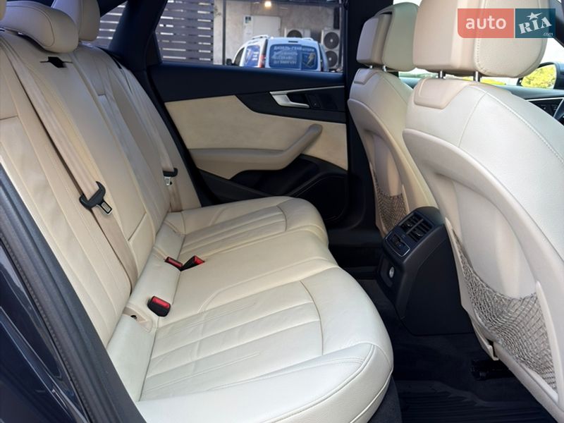 Седан Audi A4 2017 в Києві