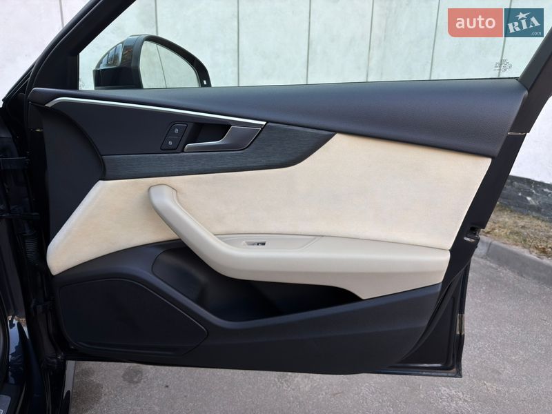 Седан Audi A4 2017 в Києві