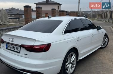 Седан Audi A4 2021 в Полтаві