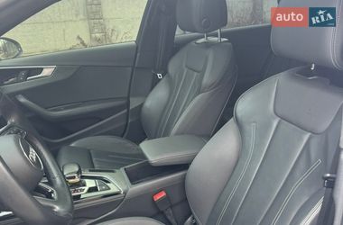 Седан Audi A4 2021 в Полтаві