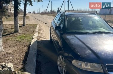 Універсал Audi A4 1999 в Володимирці