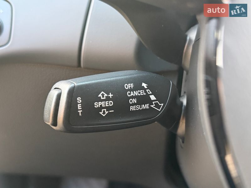 Седан Audi A4 2012 в Києві