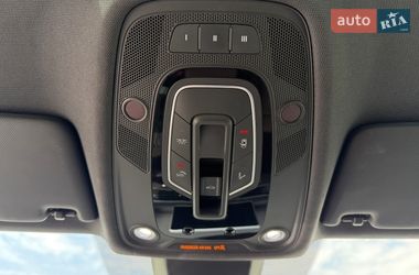 Седан Audi A4 2017 в Киеве