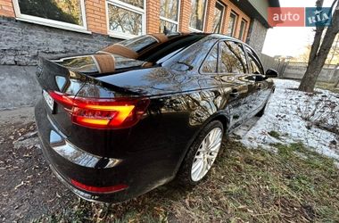 Седан Audi A4 2018 в Киеве