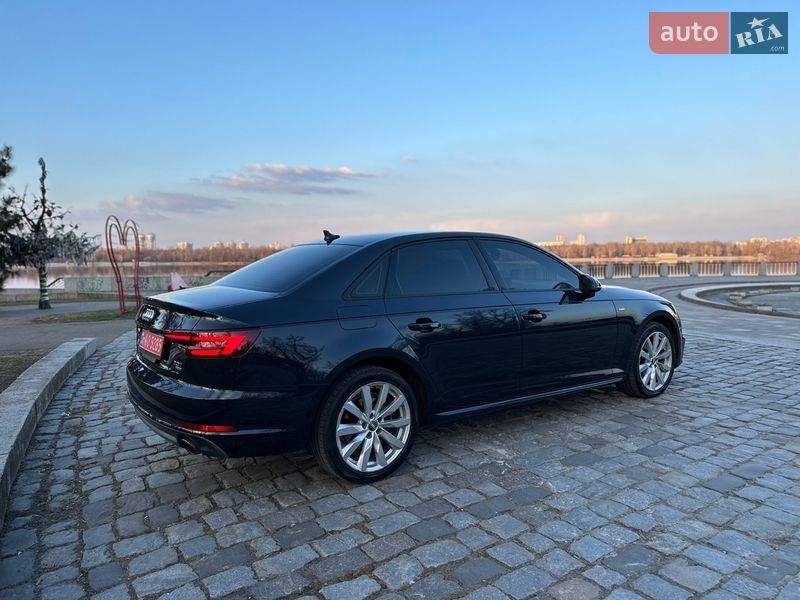 Седан Audi A4 2018 в Киеве