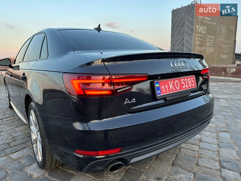 Седан Audi A4 2018 в Киеве