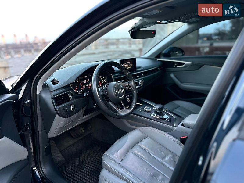 Седан Audi A4 2018 в Киеве