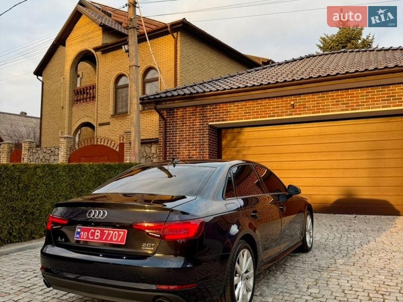 Седан Audi A4 2018 в Днепре
