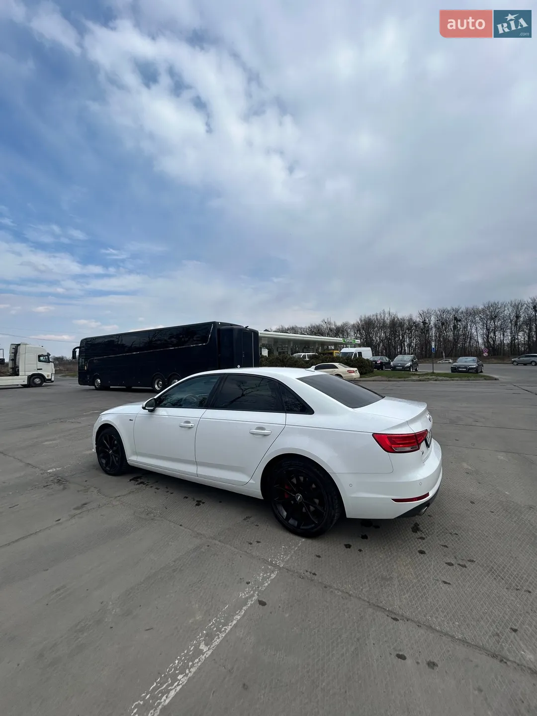 Audi A4 2016 VIN WAUZZZF42HN029541 фото оголошення 6 з 9