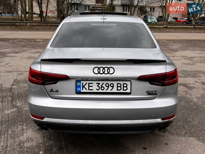 Седан Audi A4 2015 в Краснограде