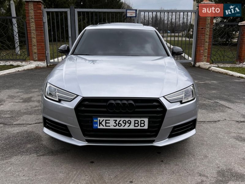 Седан Audi A4 2015 в Краснограде