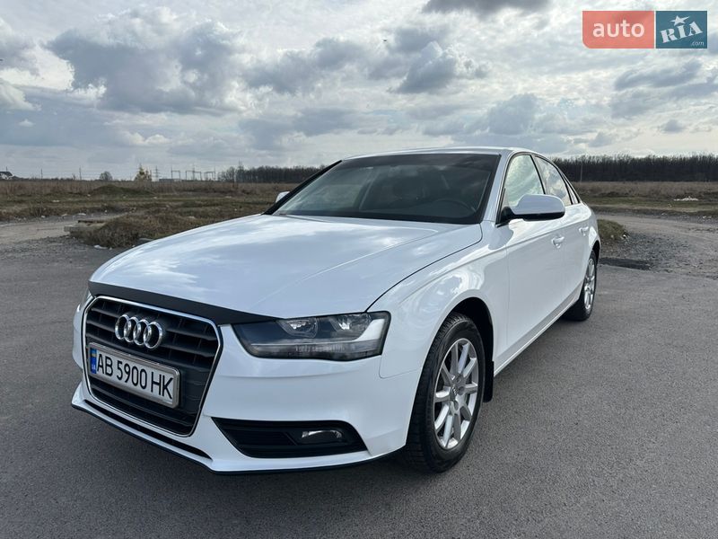 Седан Audi A4 2015 в Виннице