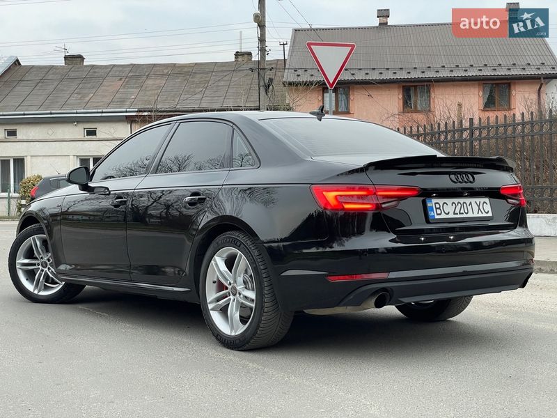Седан Audi A4 2018 в Львові