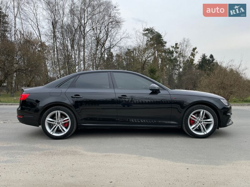 Седан Audi A4 2018 в Львові