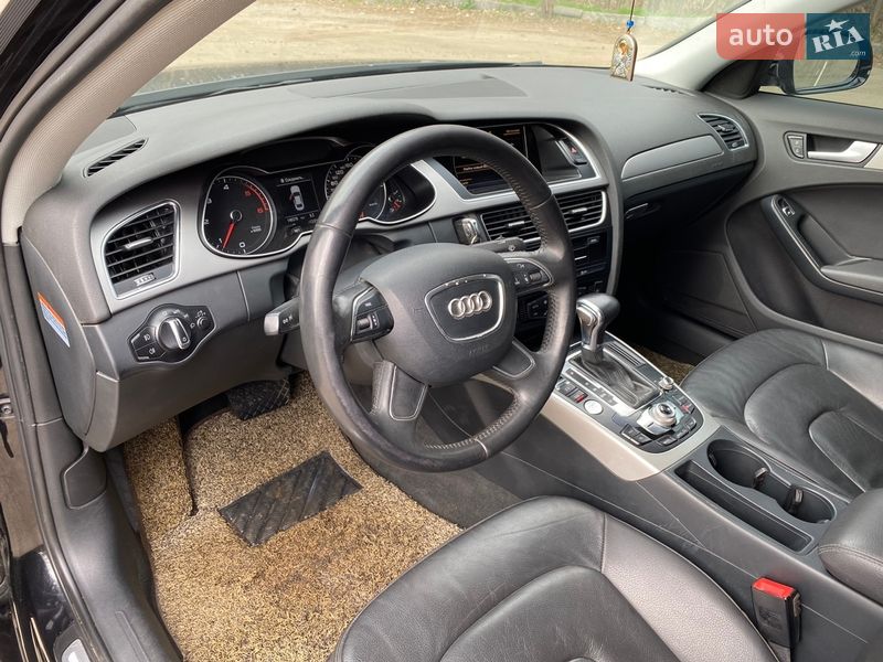 Седан Audi A4 2013 в Киеве