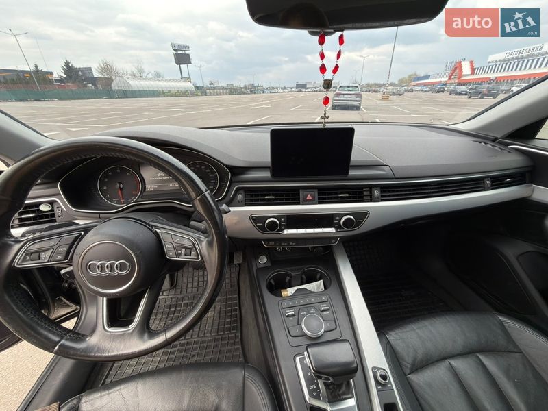 Седан Audi A4 2017 в Львове