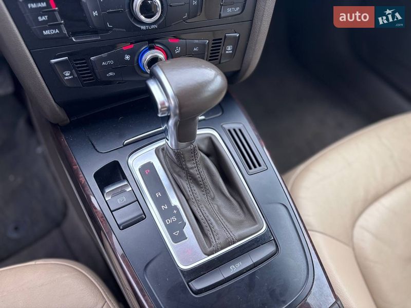 Седан Audi A4 2014 в Коломые