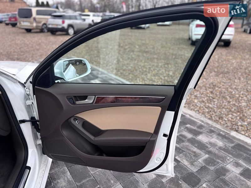 Седан Audi A4 2014 в Коломые