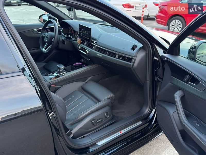 Седан Audi A4 2020 в Киеве