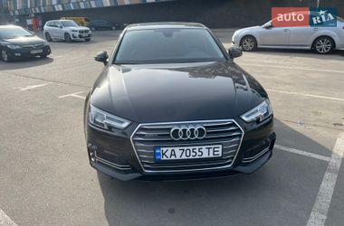 Седан Audi A4 2018 в Киеве