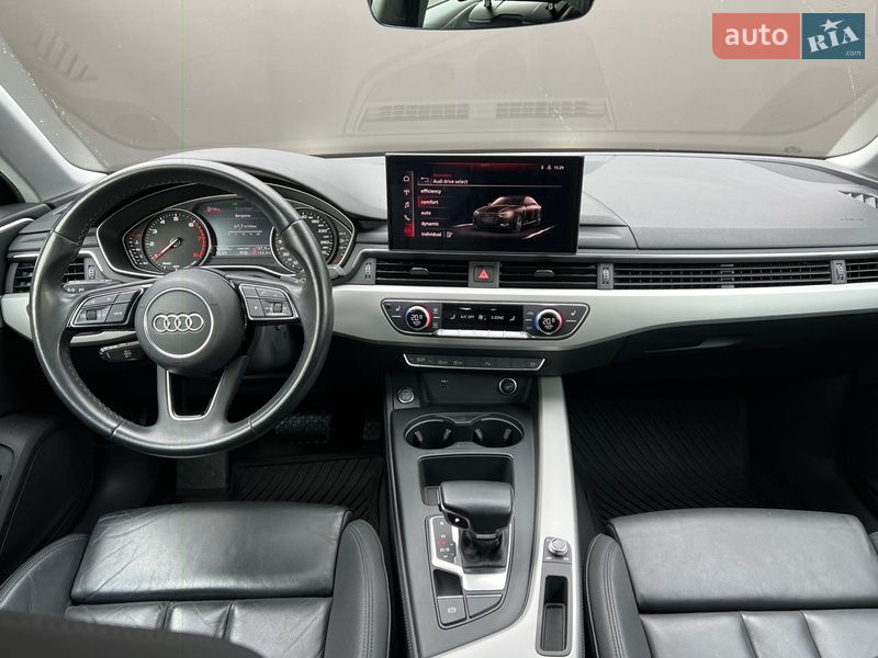 Седан Audi A4 2020 в Львове