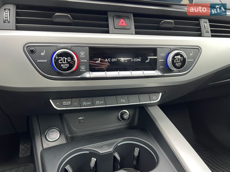 Седан Audi A4 2020 в Львове